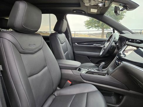 Certified 2023 Cadillac XT6 Premium Luxury w/ Technology Package image 30