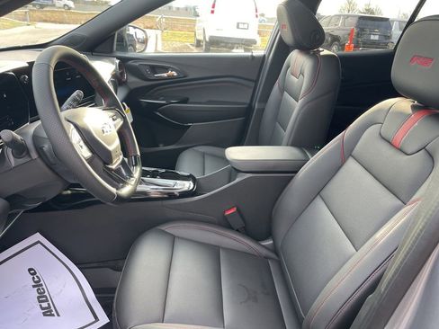 New 2026 Chevrolet Trax RS w/ Sunroof Package image 16