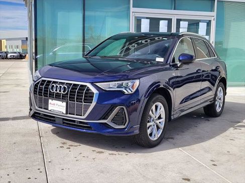 Certified 2023 Audi Q3 2.0T Premium w/ Convenience Package image 4