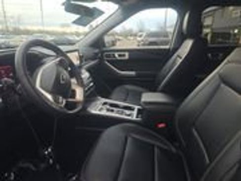 Used 2024 Ford Explorer XLT w/ Equipment Group 202A image 2