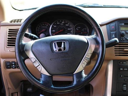 Used 2005 Honda Pilot EX-L image 14