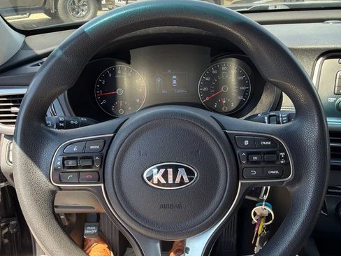 Used 2016 Kia Optima LX FWD image 7