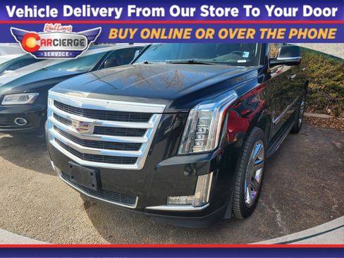 Used 2015 Cadillac Escalade Luxury image 1