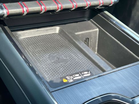 Certified 2024 GMC Acadia AT4 w/ Luxury Package image 30