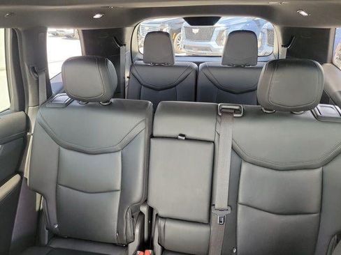 Certified 2023 Cadillac XT6 Premium Luxury FWD image 12