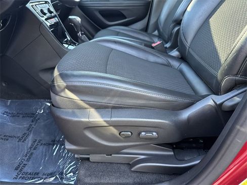 Used 2019 Buick Encore Preferred image 27