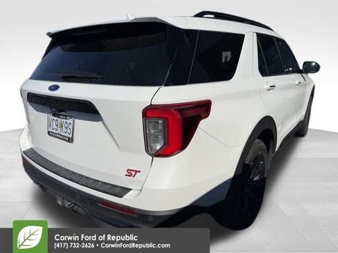 Used 2020 Ford Explorer ST w/ ST Street Pack image 5