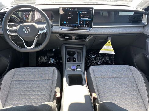 New 2025 Volkswagen Tiguan S AWD/4WD image 11