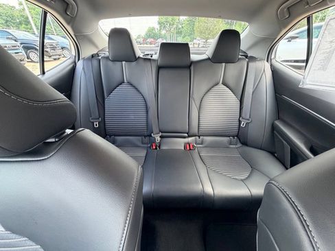 Used 2024 Toyota Camry SE w/ Convenience Package FWD image 22