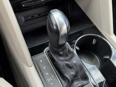 Used 2021 Volkswagen Atlas SEL image 21