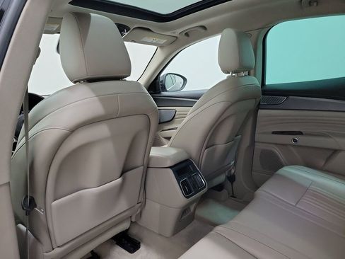 Used 2023 Maserati Grecale GT image 14