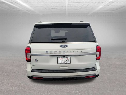 Used 2022 Ford Expedition XLT AWD/4WD image 9