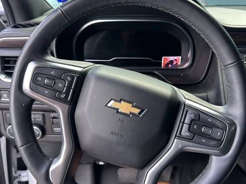 Used 2024 Chevrolet Tahoe LT w/ LT Signature Package RWD image 7