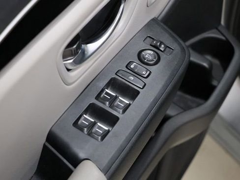 Used 2023 Honda Pilot Touring image 17