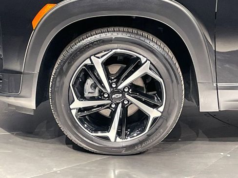 Used 2023 Chevrolet TrailBlazer RS FWD image 35