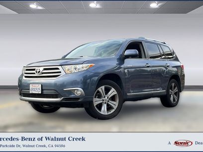 Used 2011 Toyota Highlander Limited w/ Tow Pkg