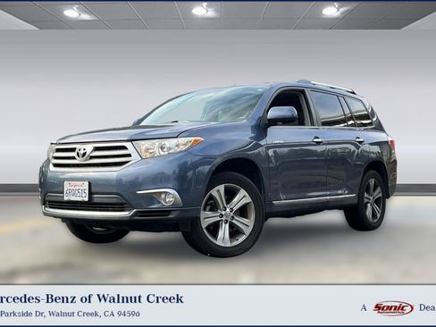 Used 2011 Toyota Highlander Limited w/ Tow Pkg image 1