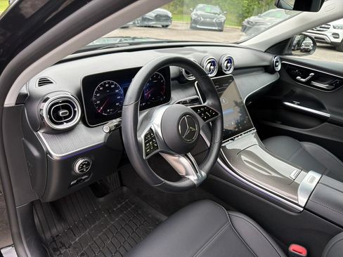 Used 2023 Mercedes-Benz C 300 Sedan image 17