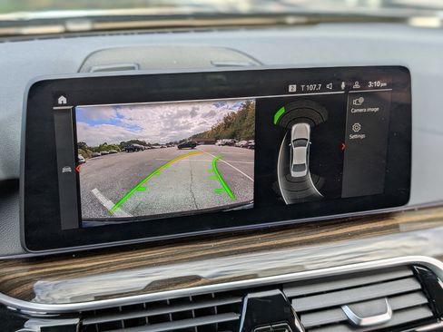 Used 2022 BMW 530i 530i w/ M Sport Package image 29