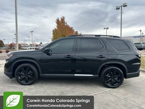 Used 2024 Honda Pilot Elite image 4