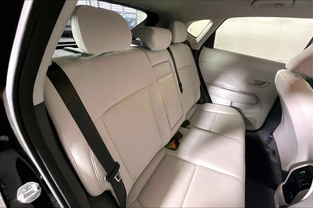 Used 2024 Hyundai Kona SEL FWD image 26