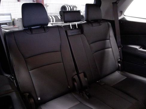 Certified 2022 Honda Pilot Touring image 22