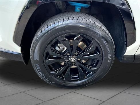 Certified 2022 Toyota RAV4 XSE AWD/4WD image 11