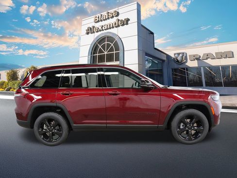 New 2026 Jeep Grand Cherokee Limited w/ Limited Altitude Package image 2