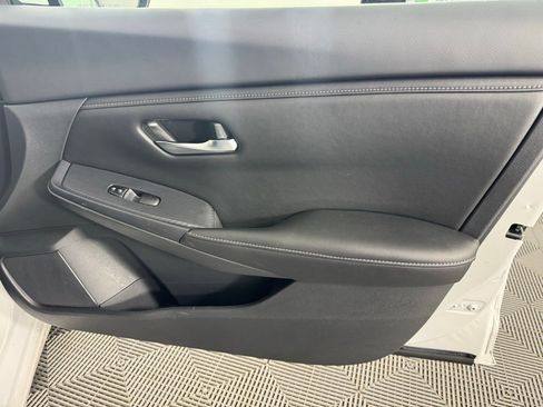 Used 2024 Nissan Sentra SV image 29