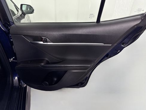 Used 2022 Toyota Camry SE image 27