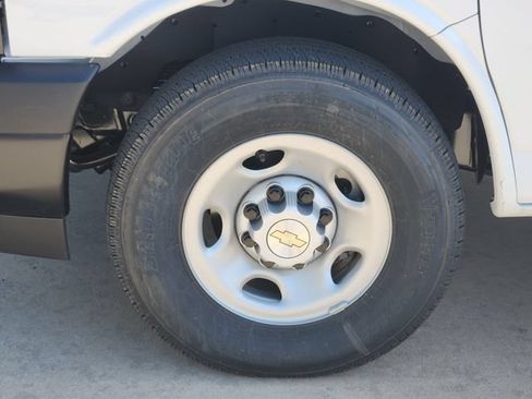 New 2026 Chevrolet Express 3500 w/ Power Convenience Package RWD image 16