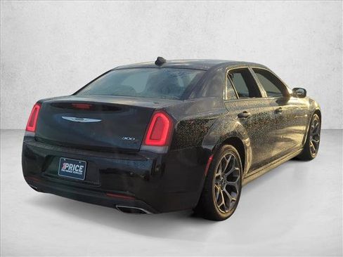 Used 2018 Chrysler 300 S w/ Beats Audio Group image 6