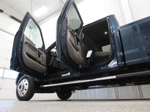 Used 2017 Ford F450 XLT w/ XLT Premium Package AWD/4WD image 21