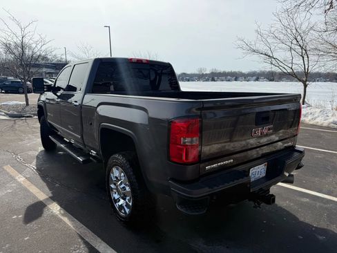 Used 2016 GMC Sierra 2500 Denali w/ Duramax Plus Package image 8