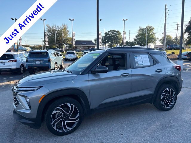 Used 2025 Chevrolet TrailBlazer RS w/ Driver Confidence Package FWD image 13