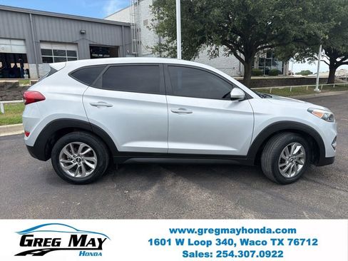 Used 2018 Hyundai Tucson SE FWD image 2