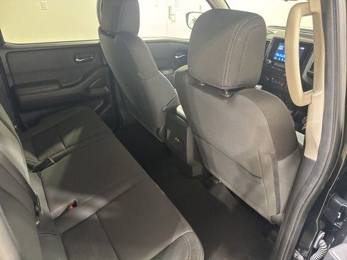 Used 2023 Nissan Frontier SV AWD/4WD image 24