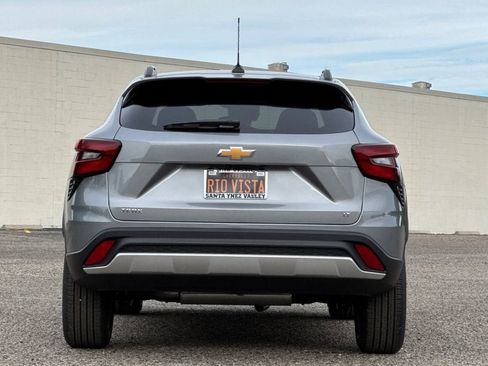 New 2026 Chevrolet Trax LT image 5