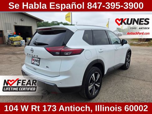 Used 2025 Nissan Rogue SL w/ SL Premium Package FWD image 10