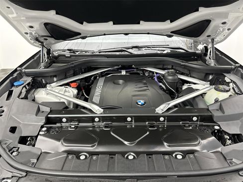 New 2026 BMW X5 xDrive40i w/ Executive Package image 20