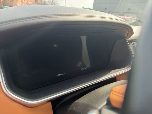 Used 2020 Land Rover Range Rover Long Wheelbase Autobiography image 20