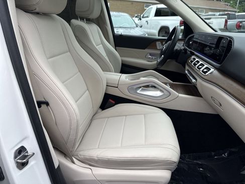 Used 2023 Mercedes-Benz GLE 350 4MATIC w/ Premium Package image 24