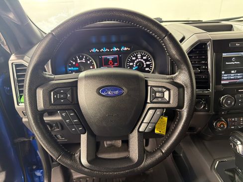 Used 2015 Ford F150 XLT w/ Equipment Group 302A Luxury image 16