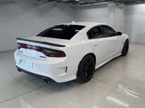 Used 2018 Dodge Charger R/T Scat Pack RWD image 5
