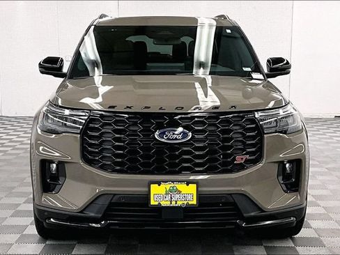 Used 2026 Ford Explorer ST AWD/4WD image 4