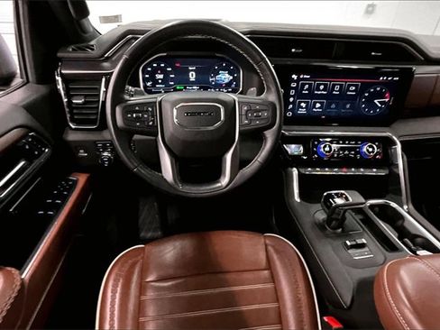 Used 2023 GMC Sierra 1500 Denali Ultimate image 5