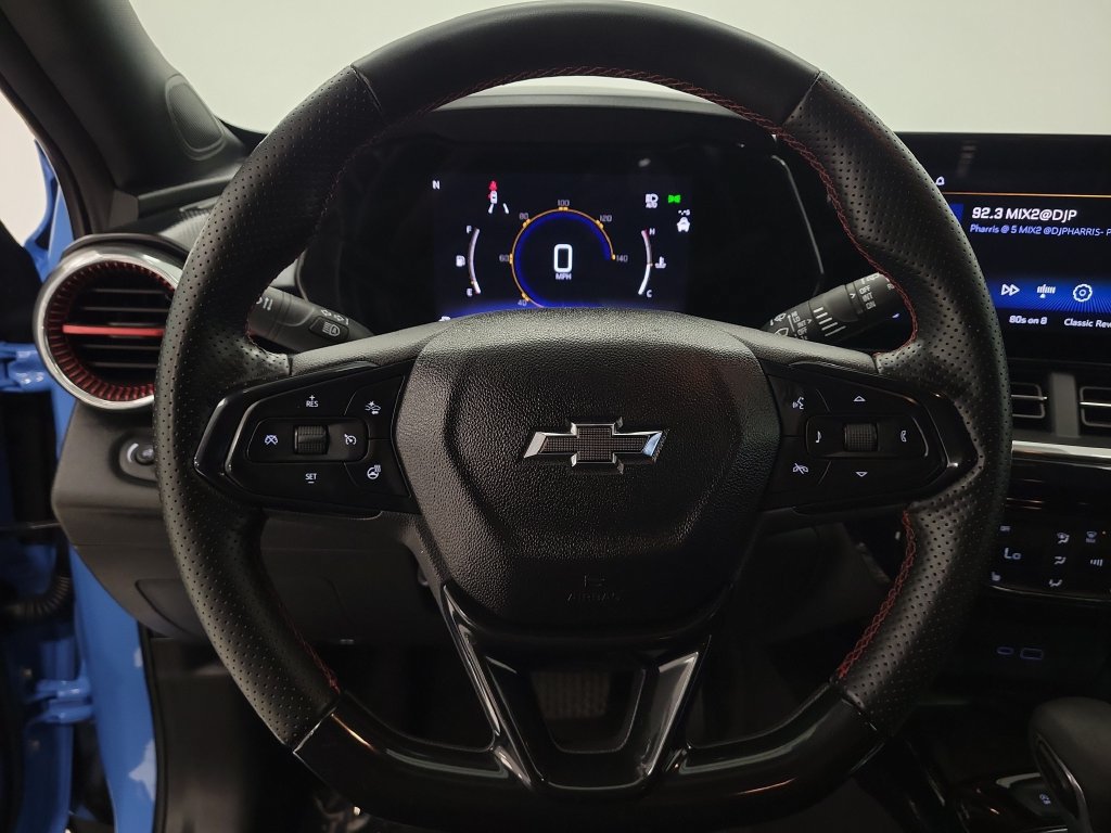 Used 2024 Chevrolet Trax RS w/ Sunroof Package FWD image 15