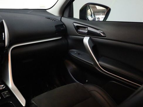 Used 2023 Mitsubishi Eclipse Cross SE image 25