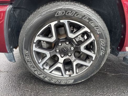 Used 2025 RAM 1500 Laramie w/ Sport Appearance Package image 11