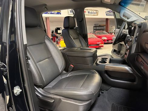 Used 2019 Chevrolet Silverado 1500 RST w/ All-Star Edition RWD image 35